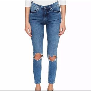 NWT Free people skinny jeans. Size 26